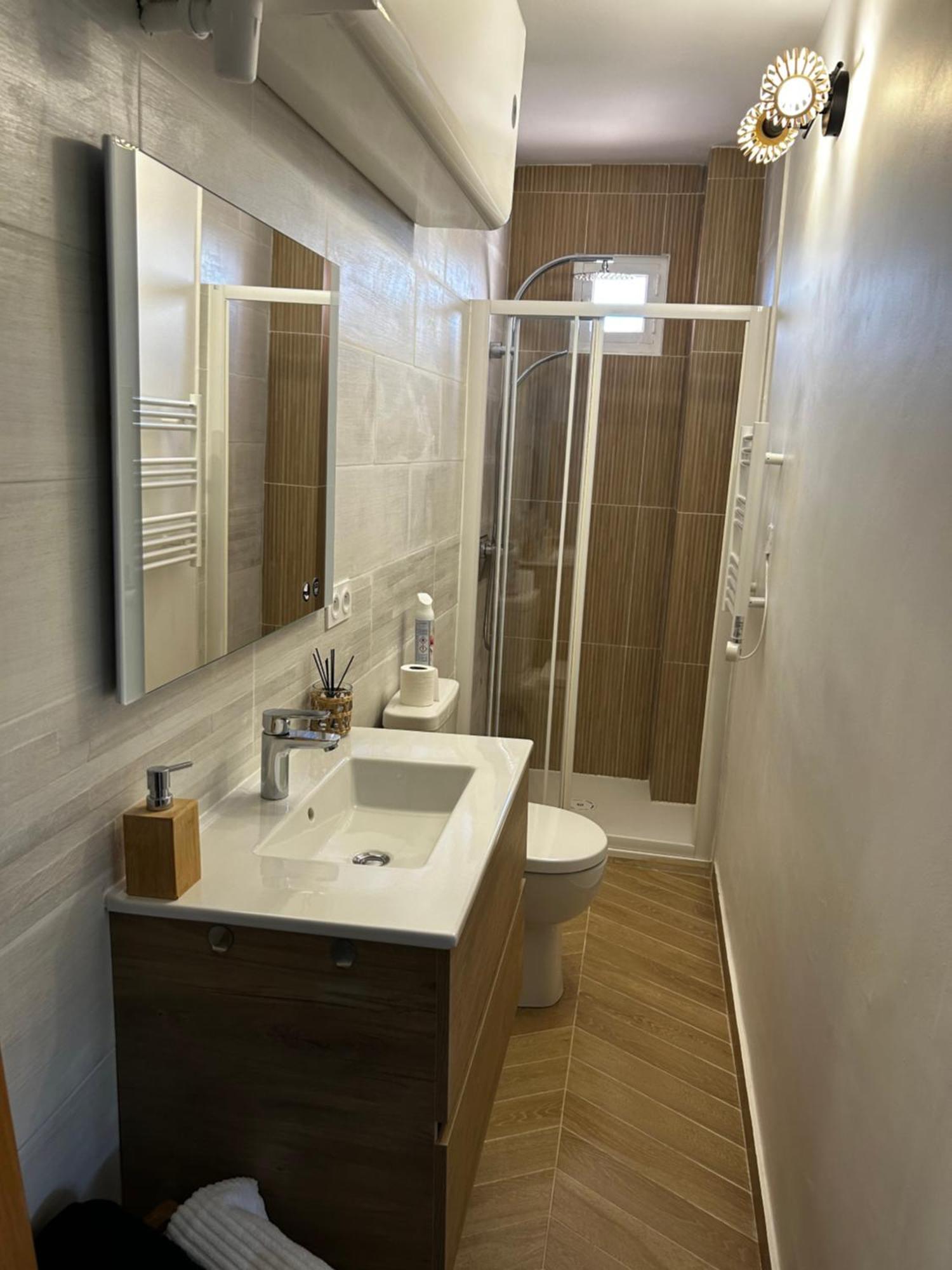 Le Namaste Apartment ลาซิโอตาต์ ภายนอก รูปภาพ